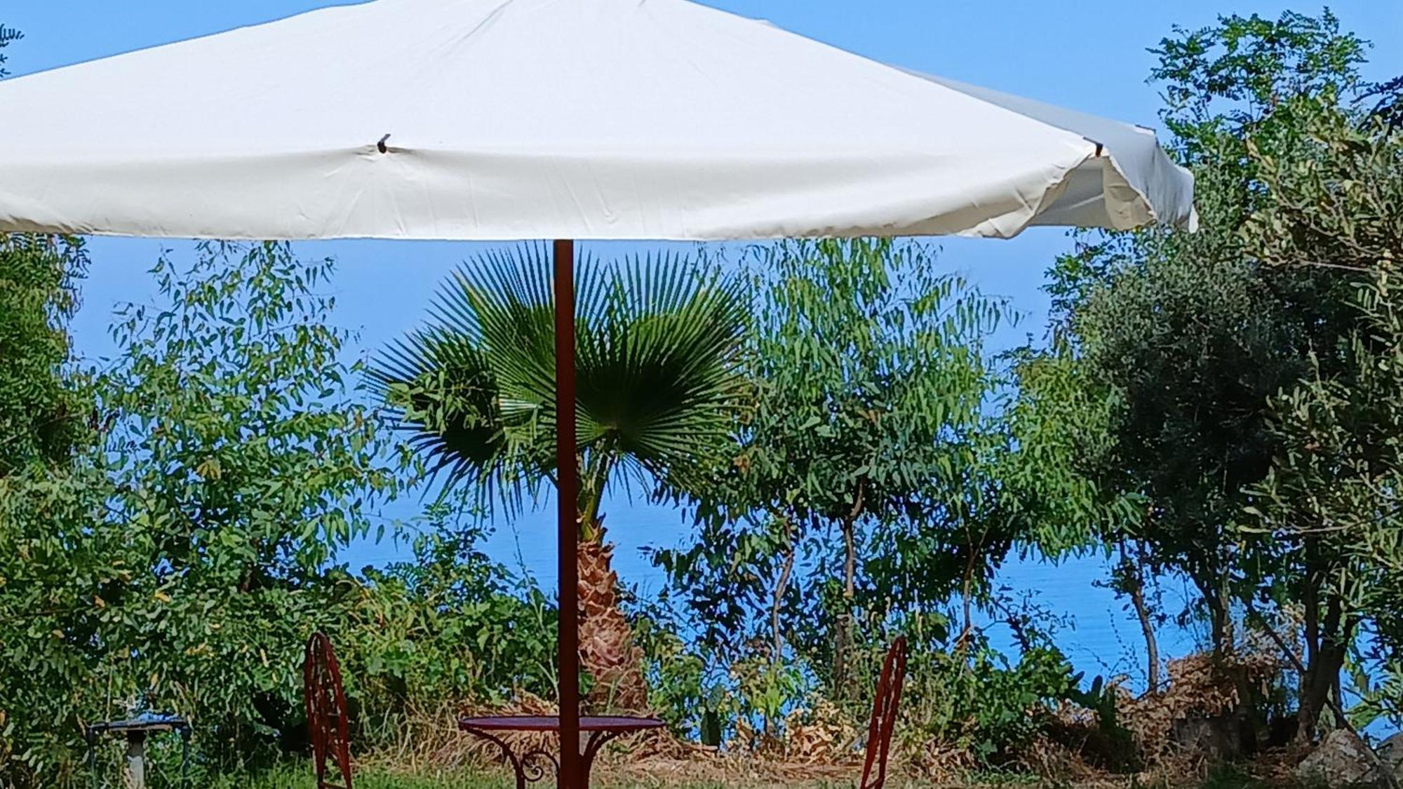 Palapico Hotel Bonifati Buitenkant foto