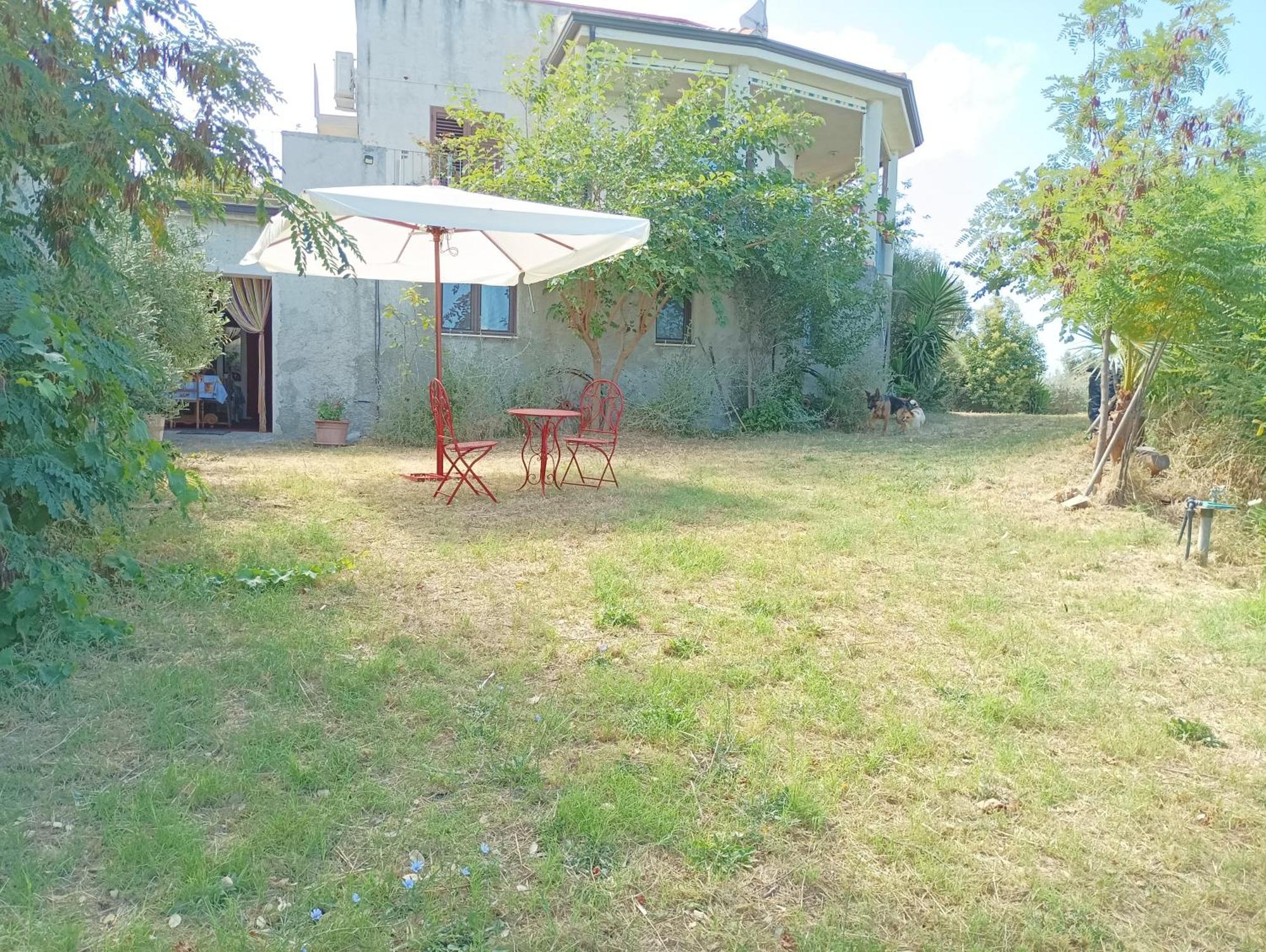 Palapico Hotel Bonifati Buitenkant foto